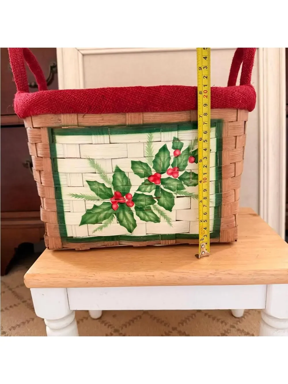 Vintage Christmas jute braided nesting baskets w a holiday design set of 3